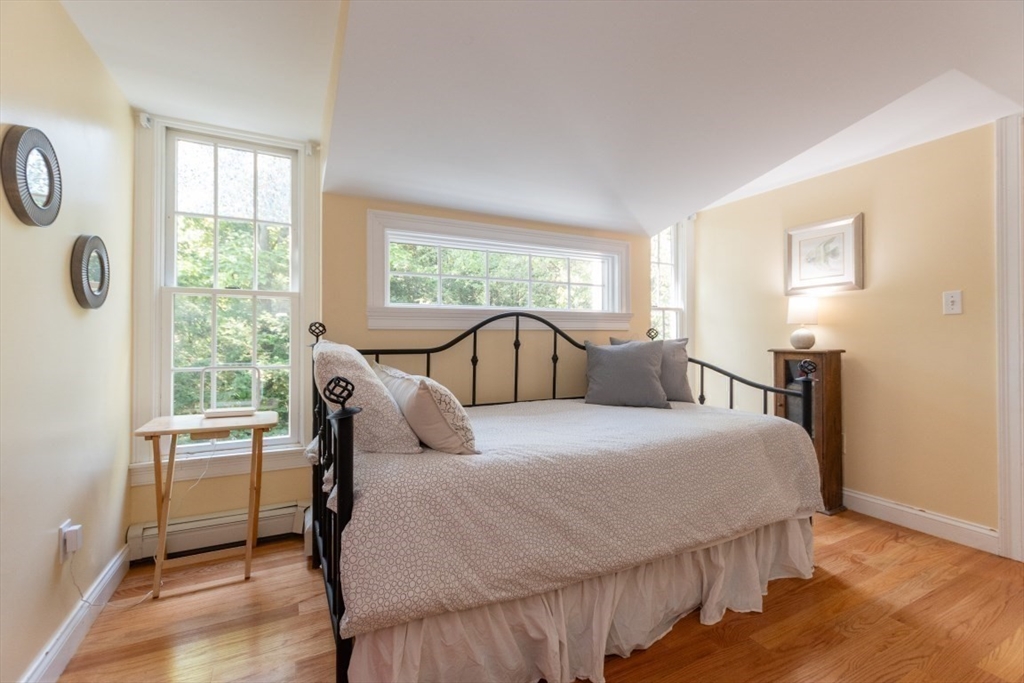 298 Maynard Rd