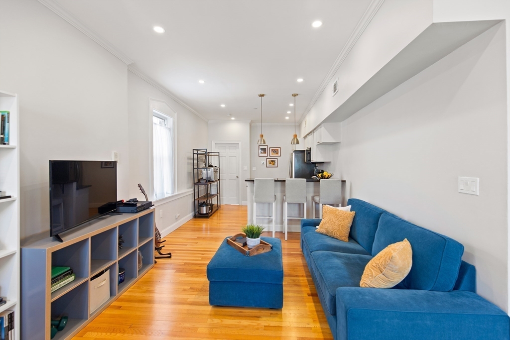 24 Winthrop St # 2