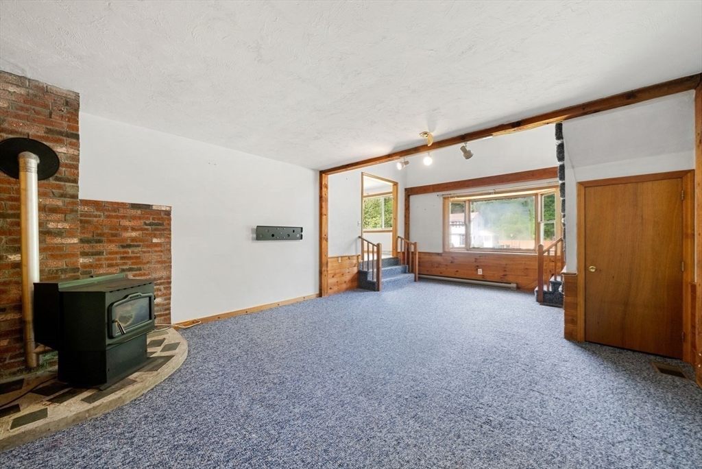 52 Richard Rd