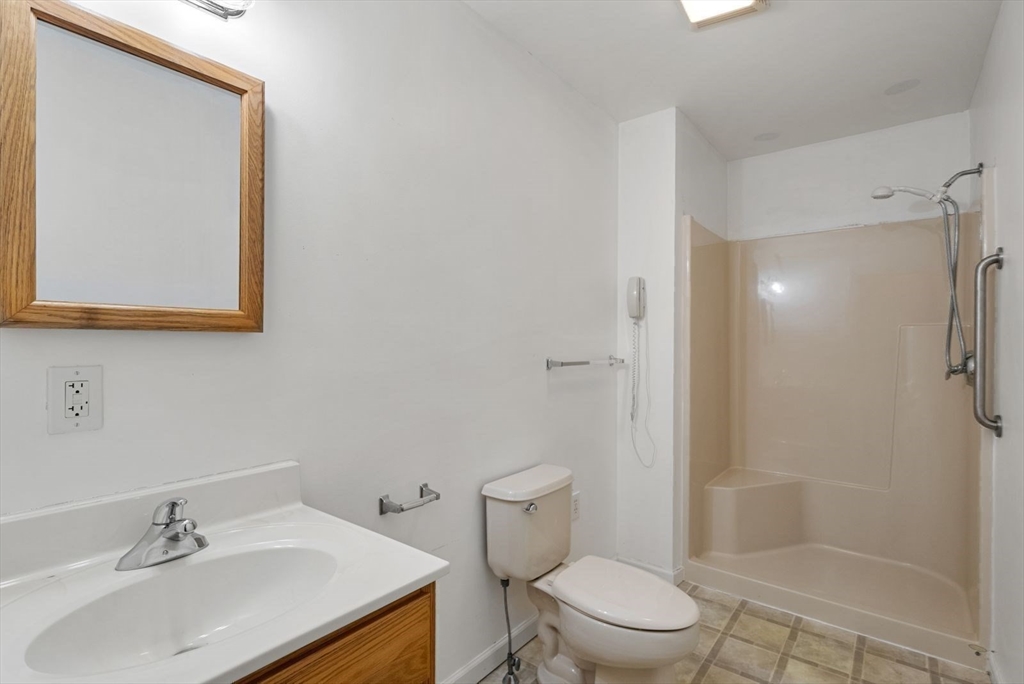 52 Richard Rd