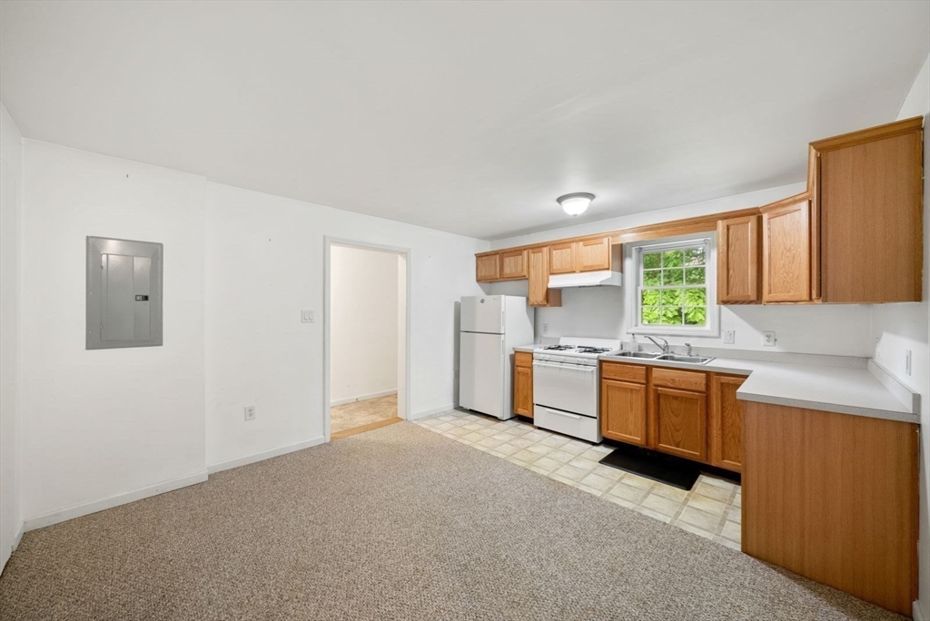 52 Richard Rd