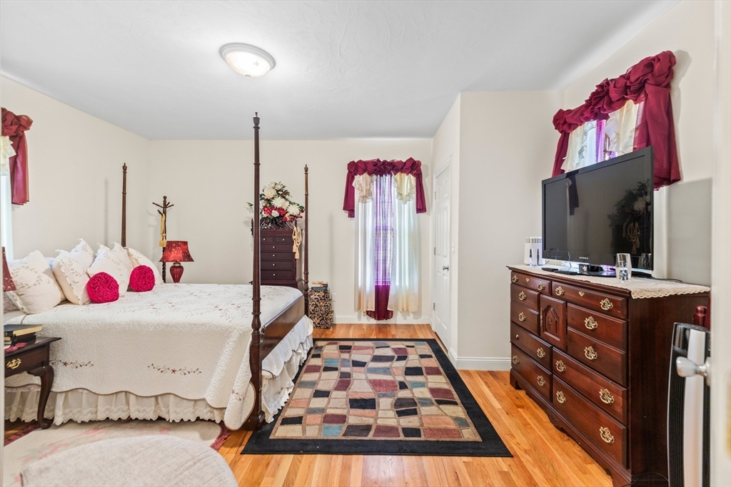 4-6 Marcella St # 2