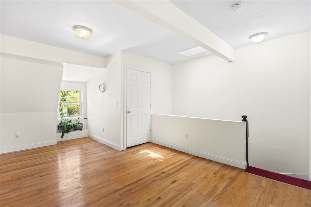 4-6 Marcella St # 2
