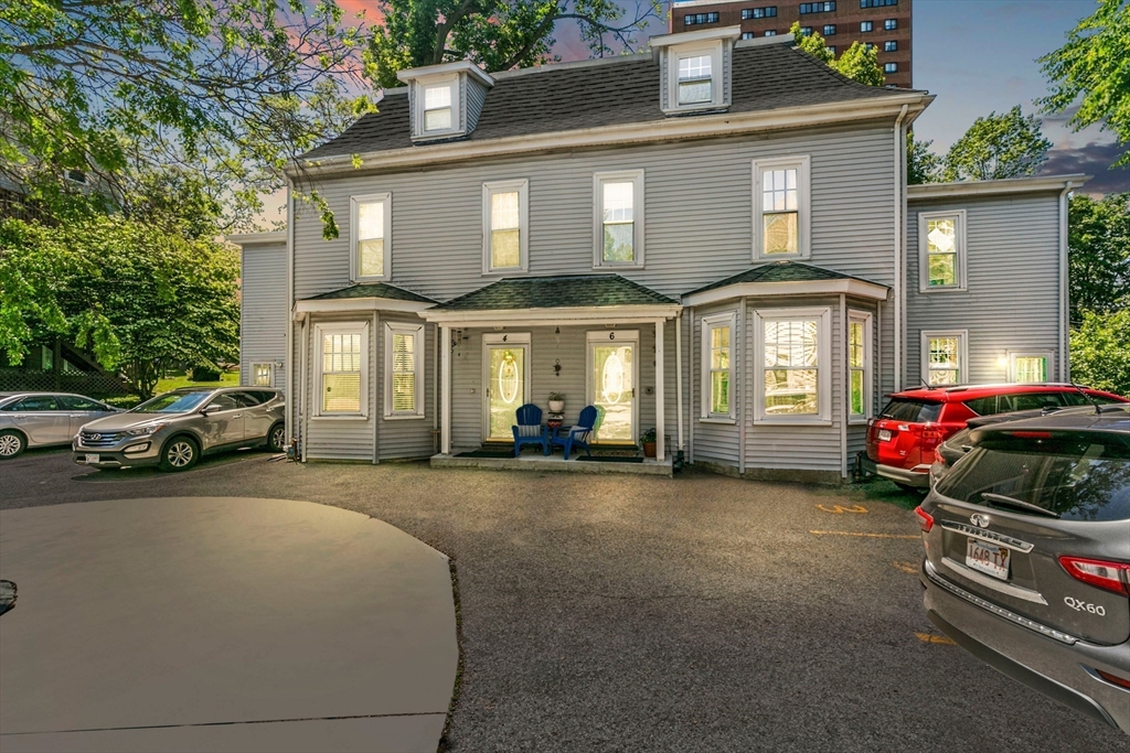 4-6 Marcella St # 2