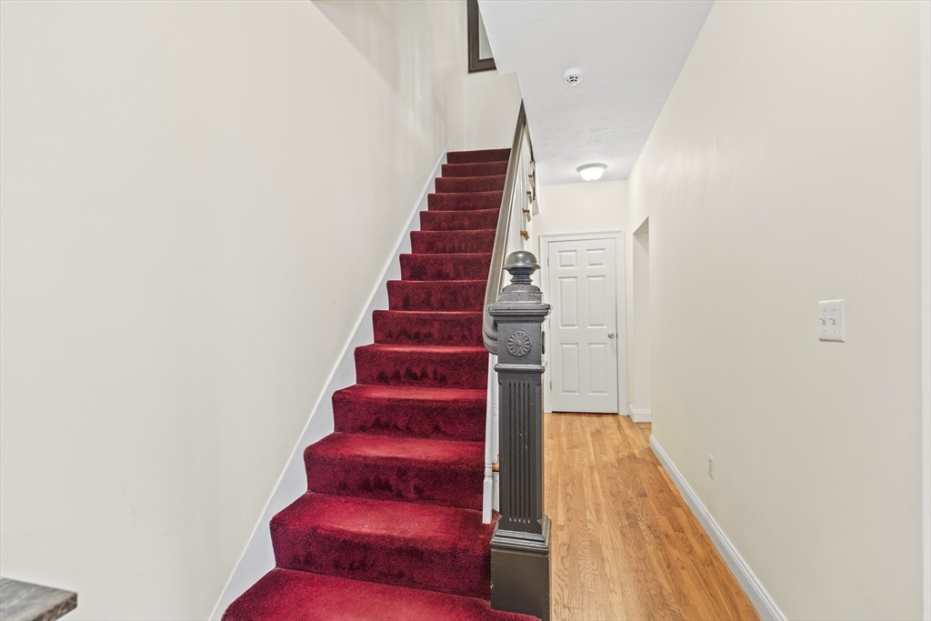 4-6 Marcella St # 2