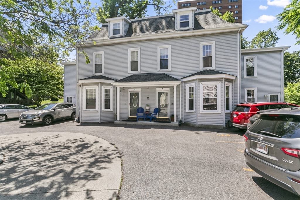 4-6 Marcella St # 2