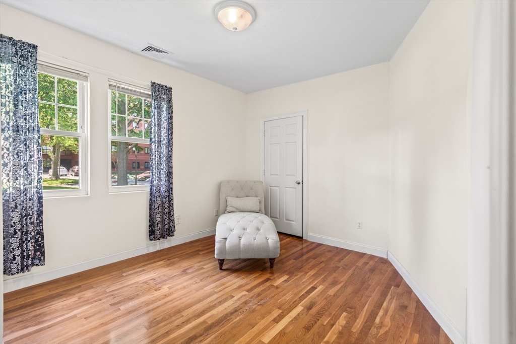 4-6 Marcella St # 2