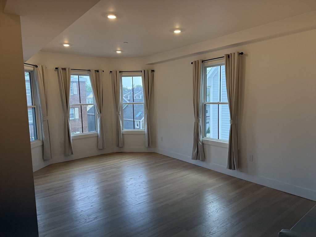 138 Centre St # 3