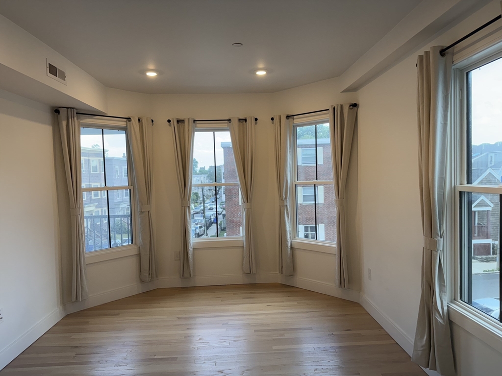138 Centre St # 3
