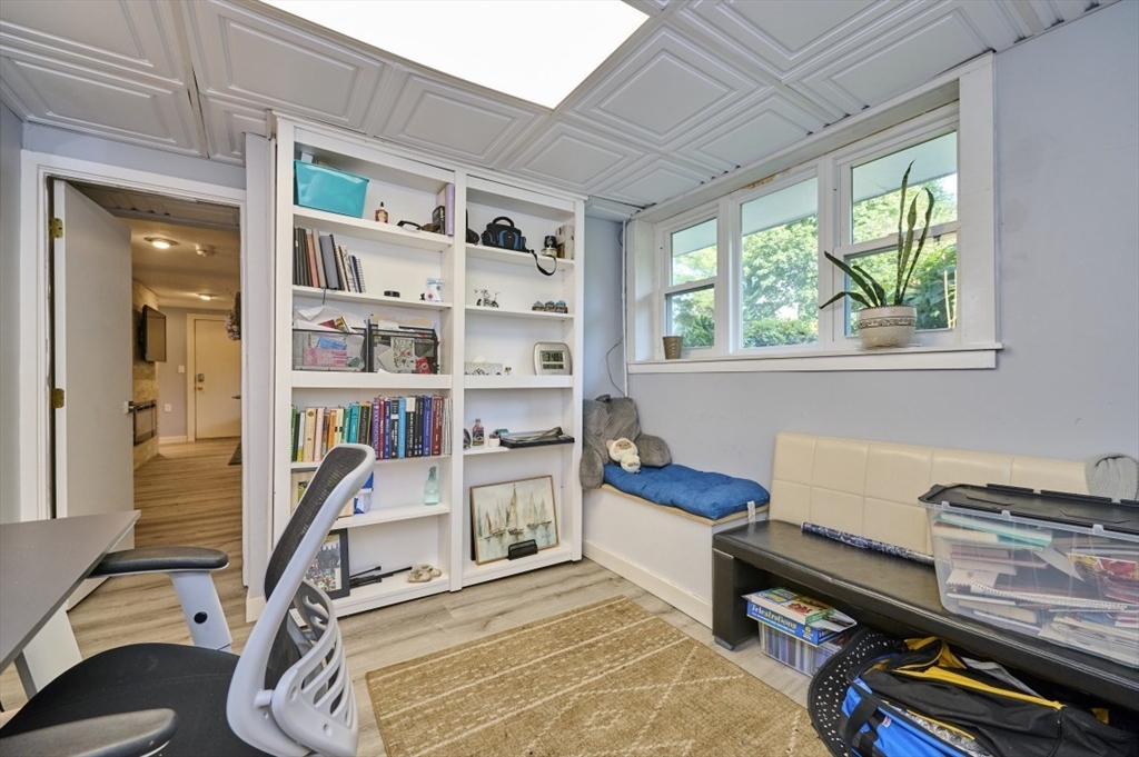 20 Kenrick St
