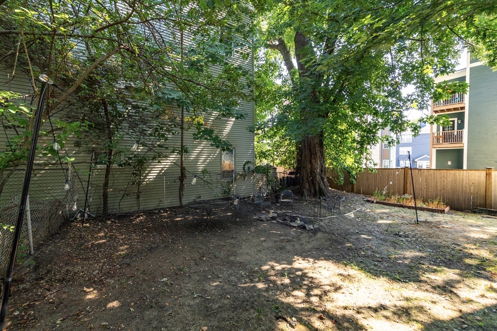 66 Mozart Street