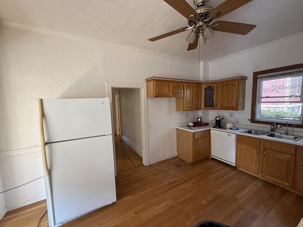 29 Conway St # 1