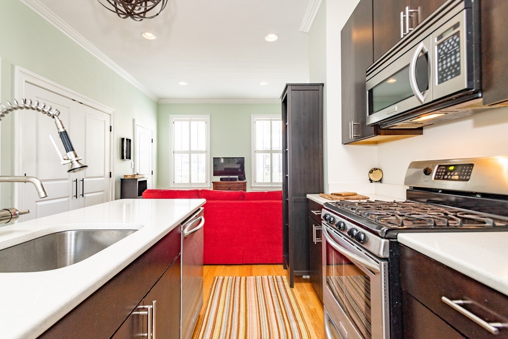 178 Chestnut Ave # 1