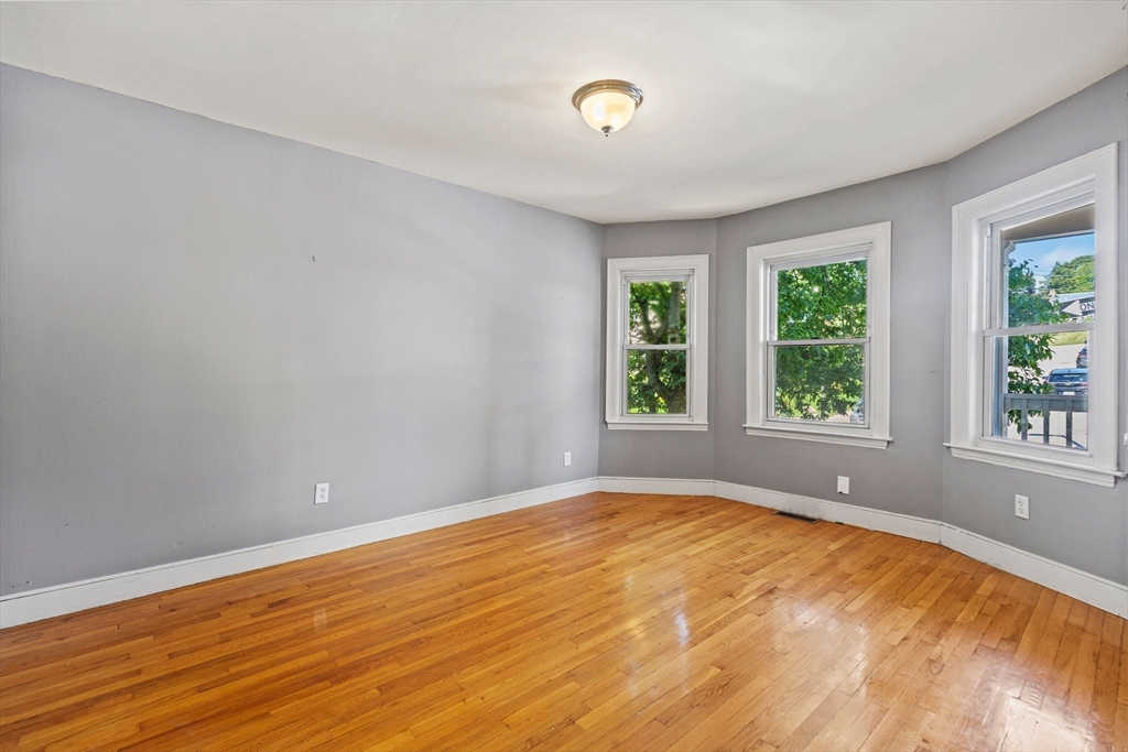 80 Westmoreland St # 1