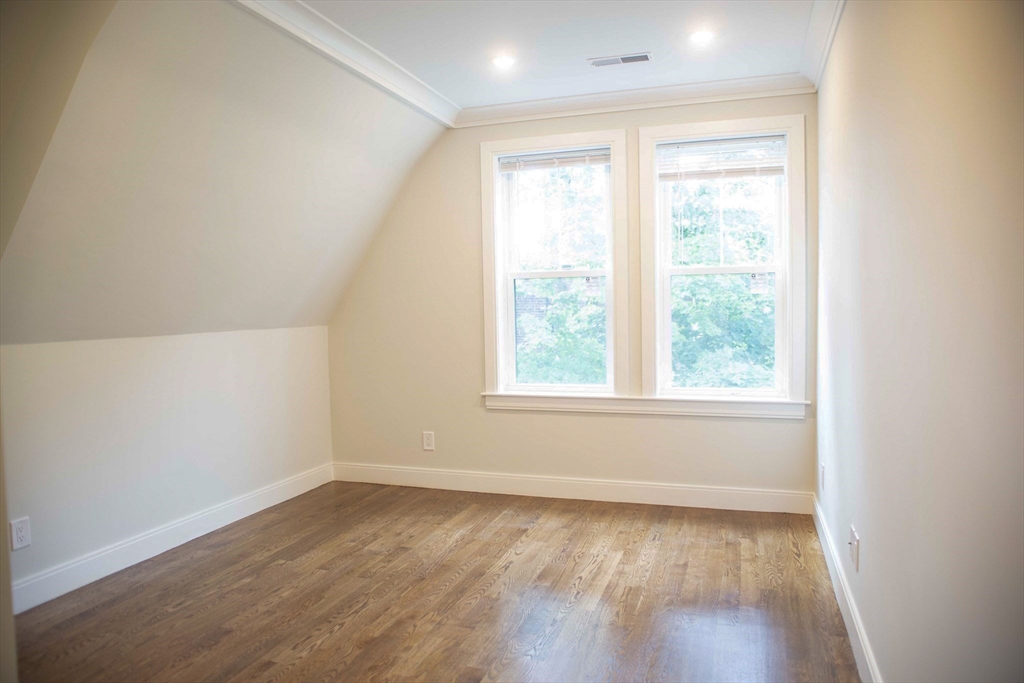 53 Quint Avenue