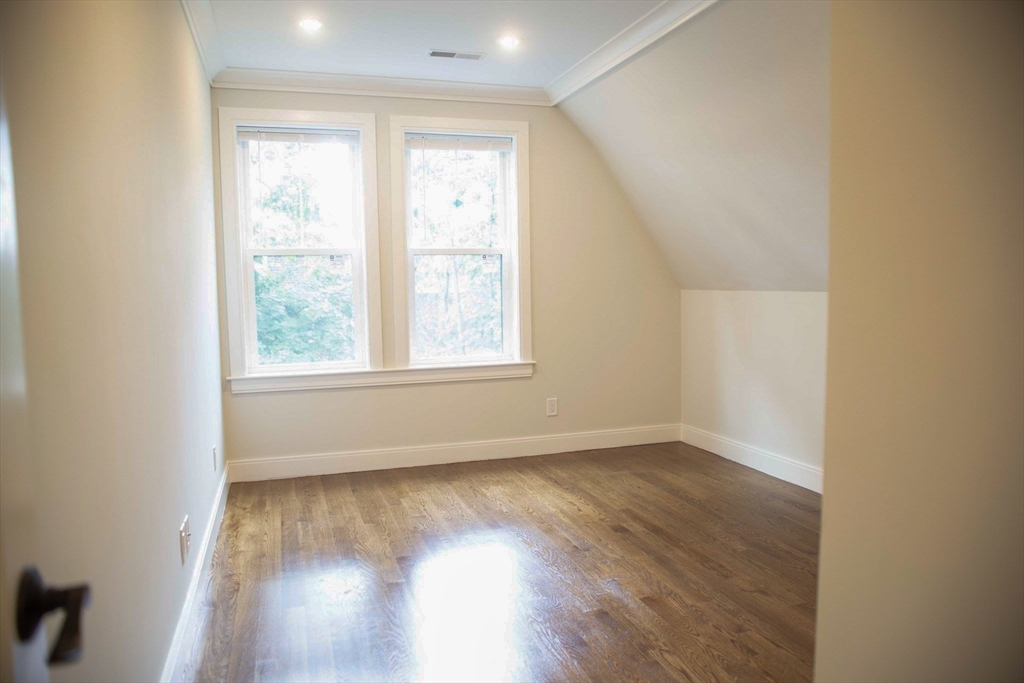 53 Quint Avenue