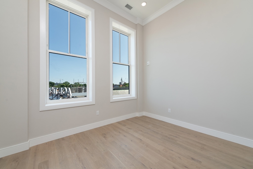 8 Franklin Street # 202, Boston Unit: 202