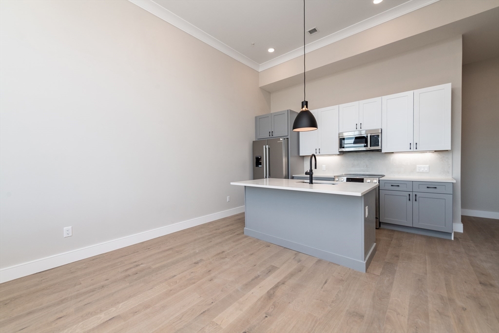 8 Franklin Street # 202, Boston Unit: 202