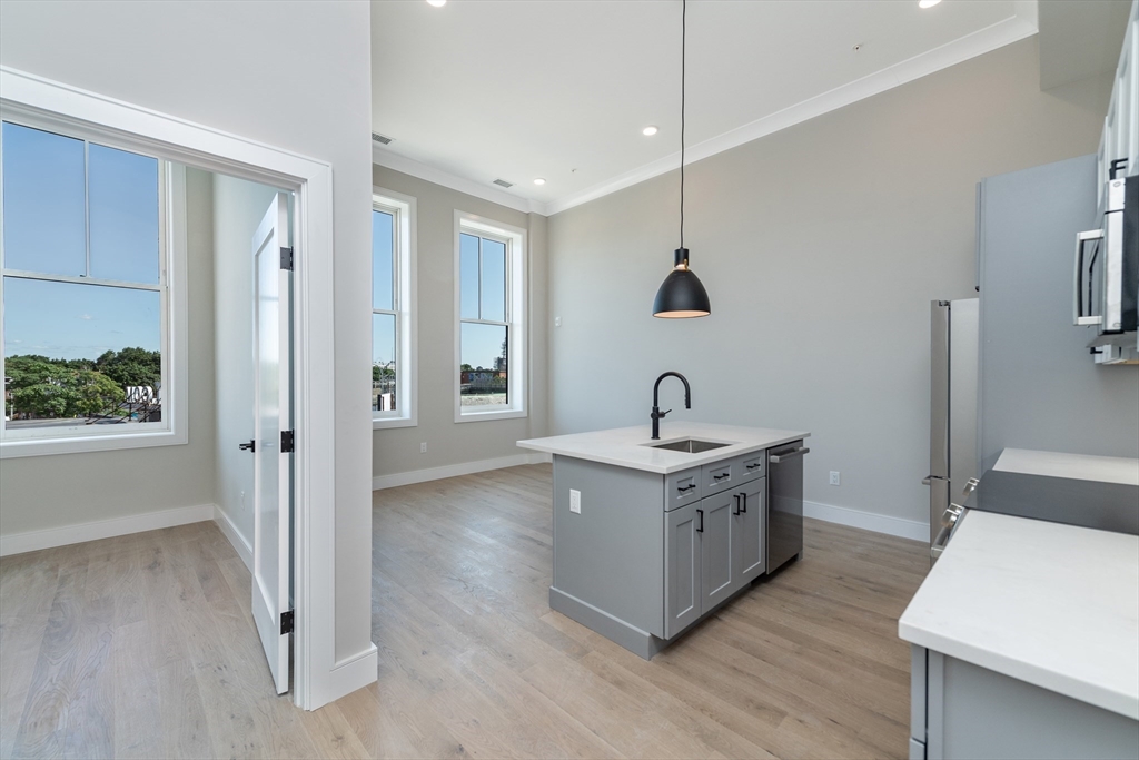 8 Franklin Street # 202, Boston Unit: 202