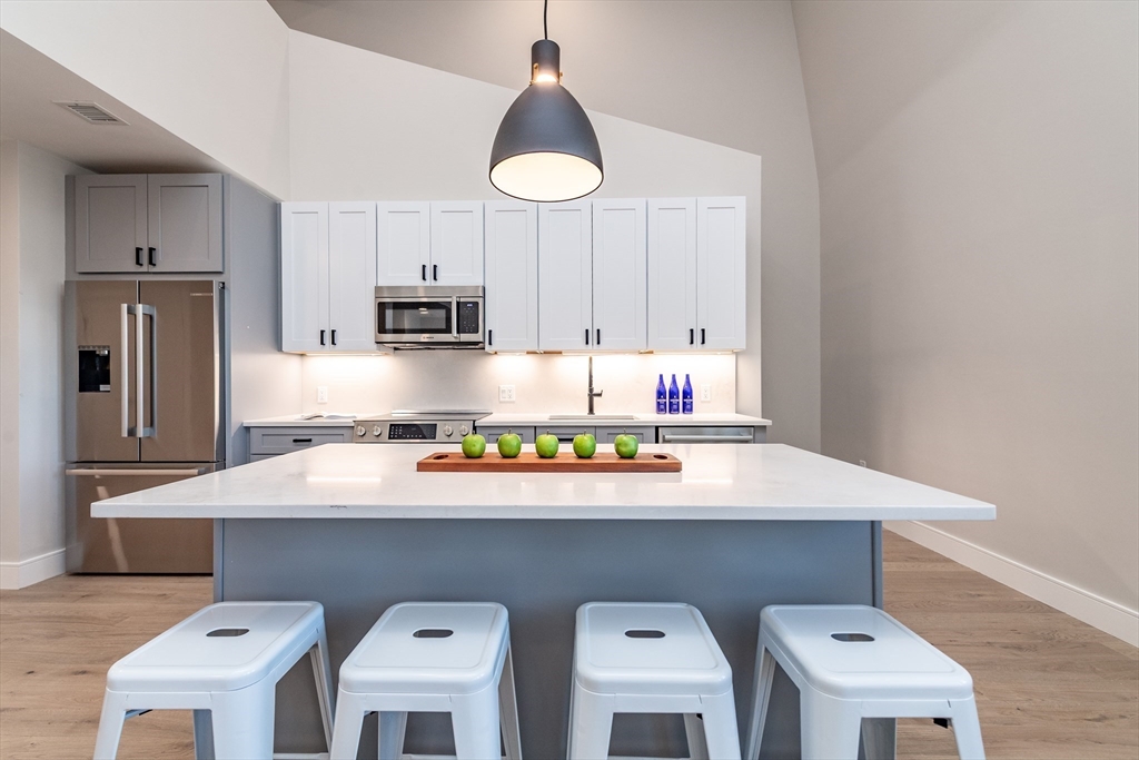 8 Franklin Street # 401, Boston Unit: 401