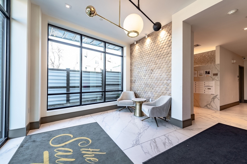 212-214 Market Street # 201, Boston Unit: 201