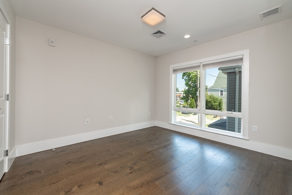 212-214 Market Street # 201, Boston Unit: 201