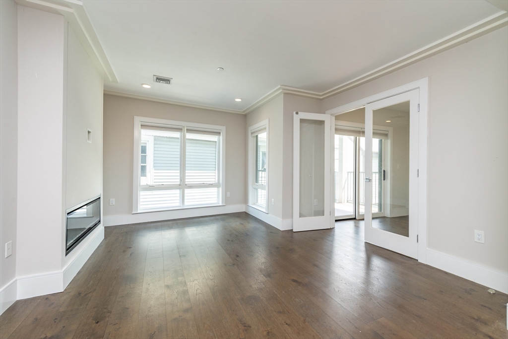 212-214 Market Street # 201, Boston Unit: 201