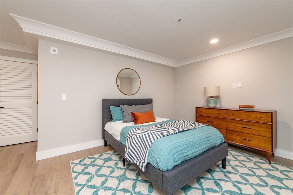 8 Franklin Street # 403