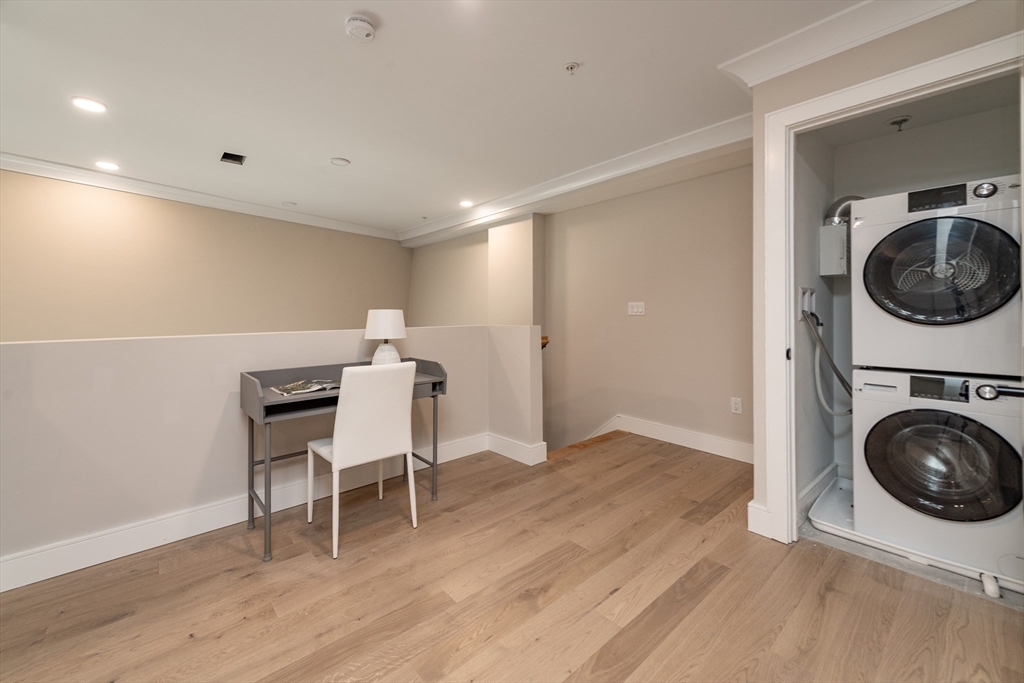 8 Franklin Street # 403