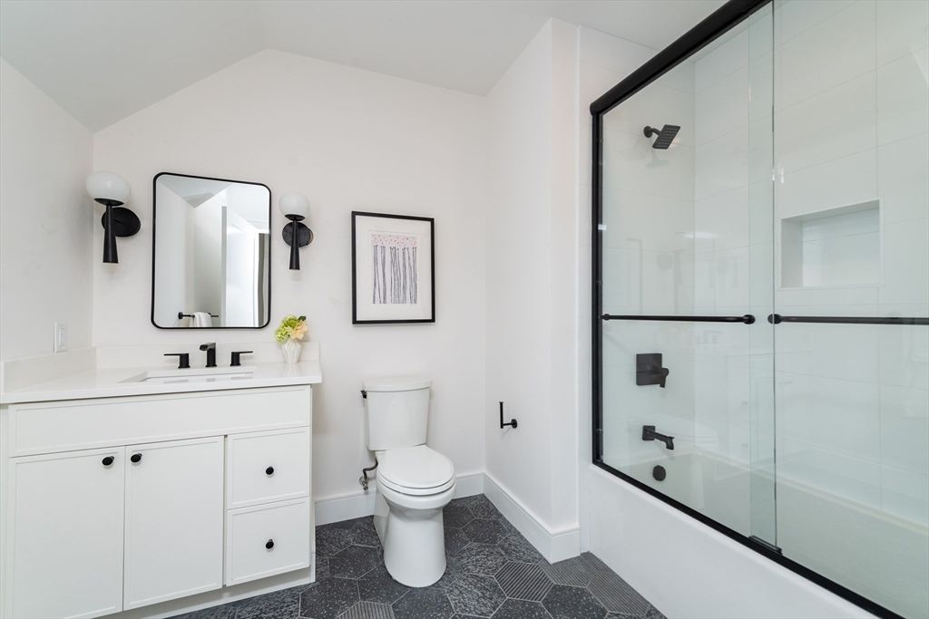 8 Franklin Street # 403