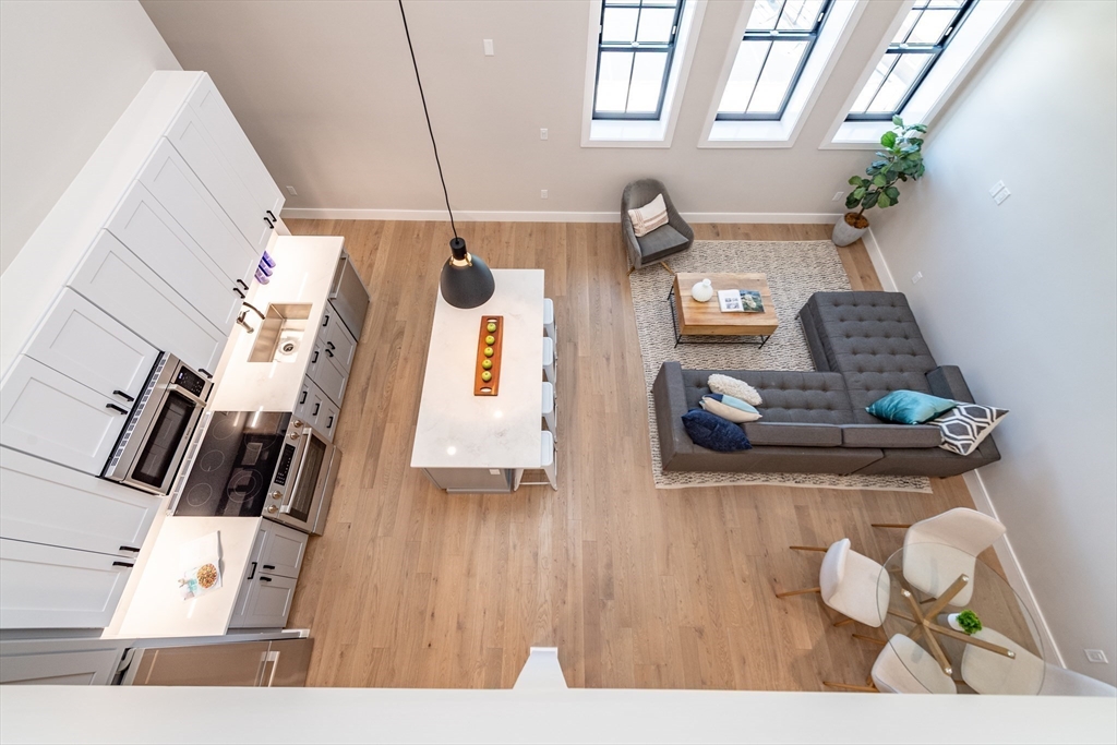 4 Franklin Street # 401