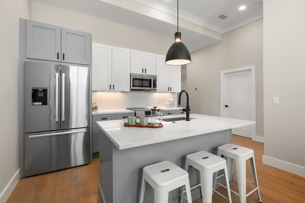 4 Franklin Street # 202