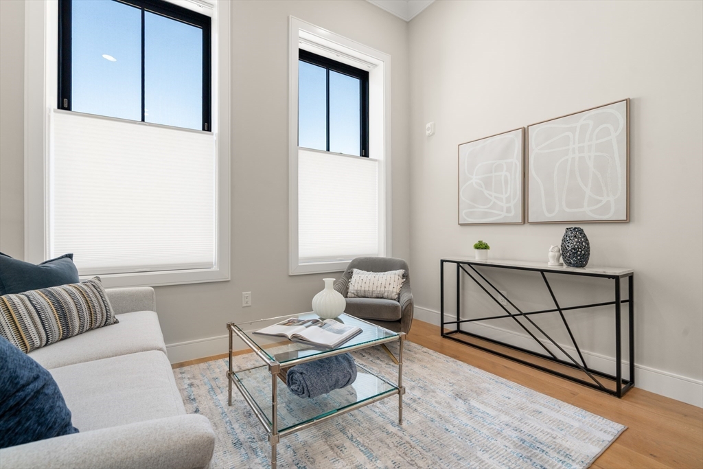 4 Franklin Street # 202