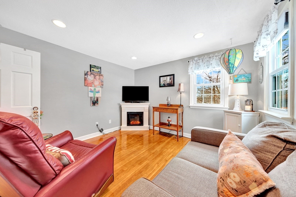 4 Colburn Street