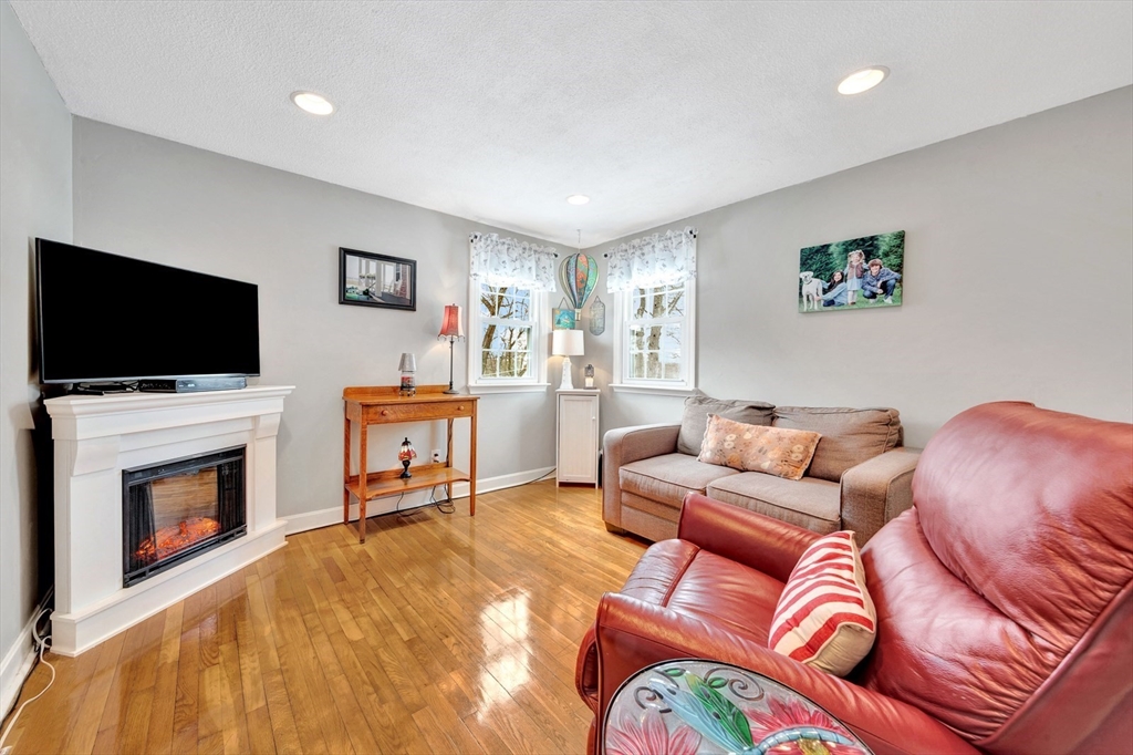4 Colburn Street