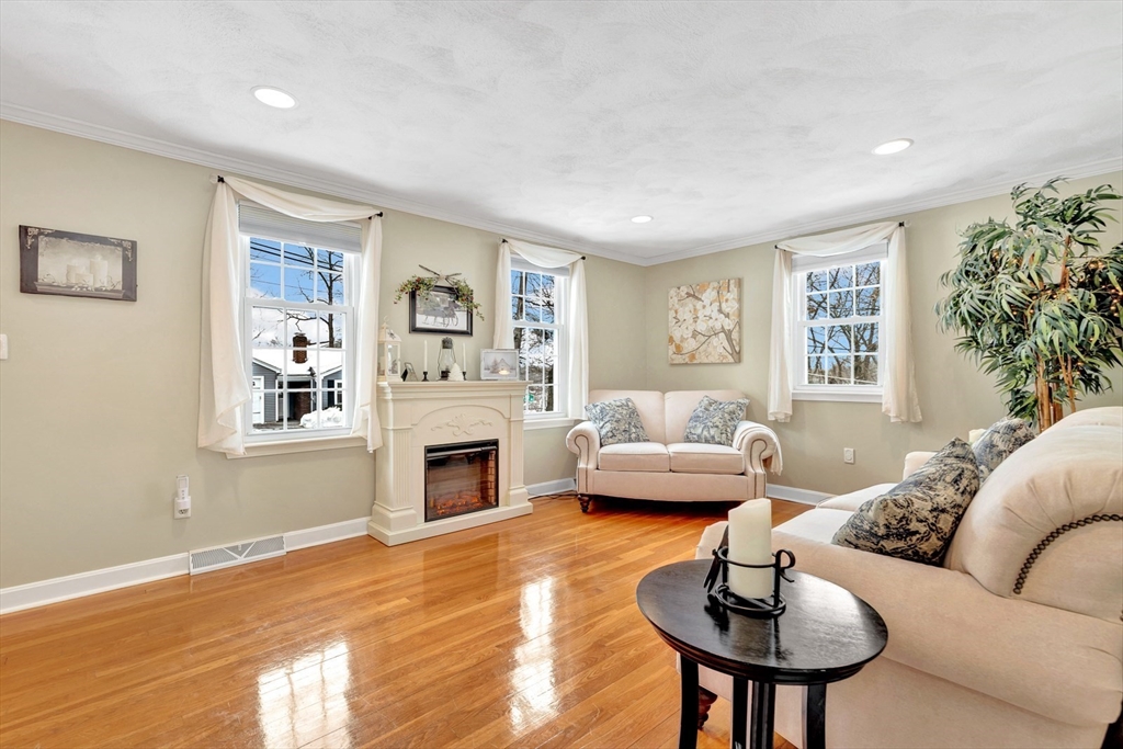 4 Colburn Street