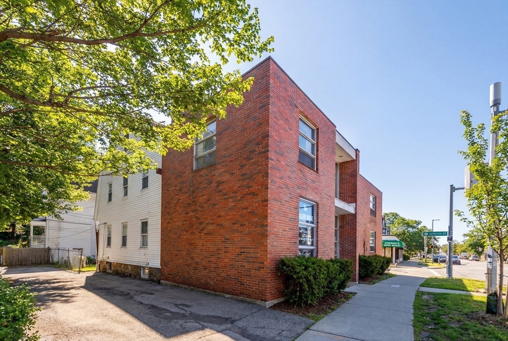 556 Cambridge/32 Gordon Package