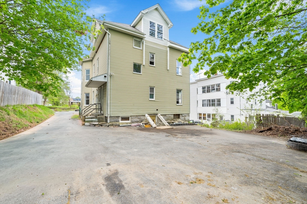 19 Francis St
