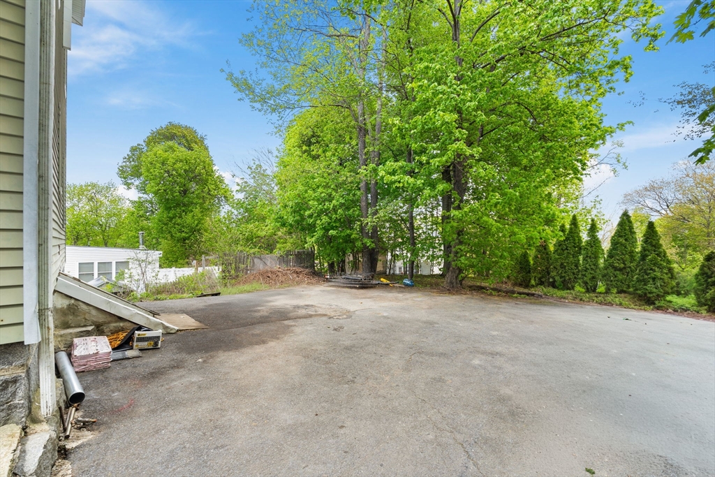 19 Francis St