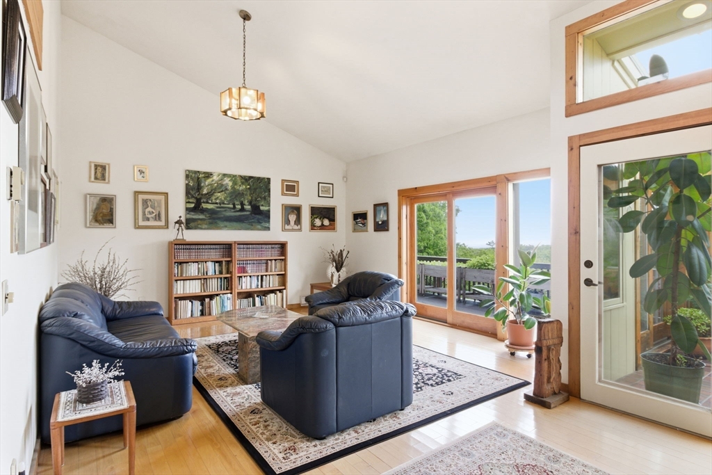 134 Pine Mountain Dr