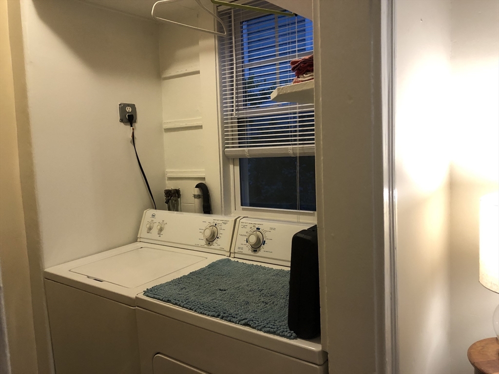 192 Florence Street # 1