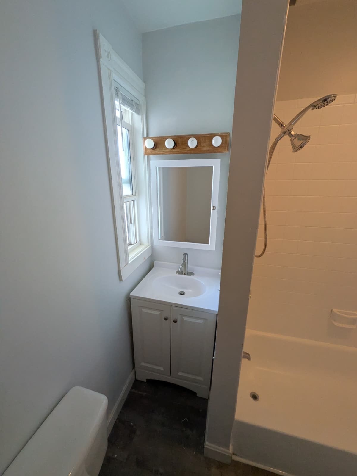 156 Talbot Ave # 2