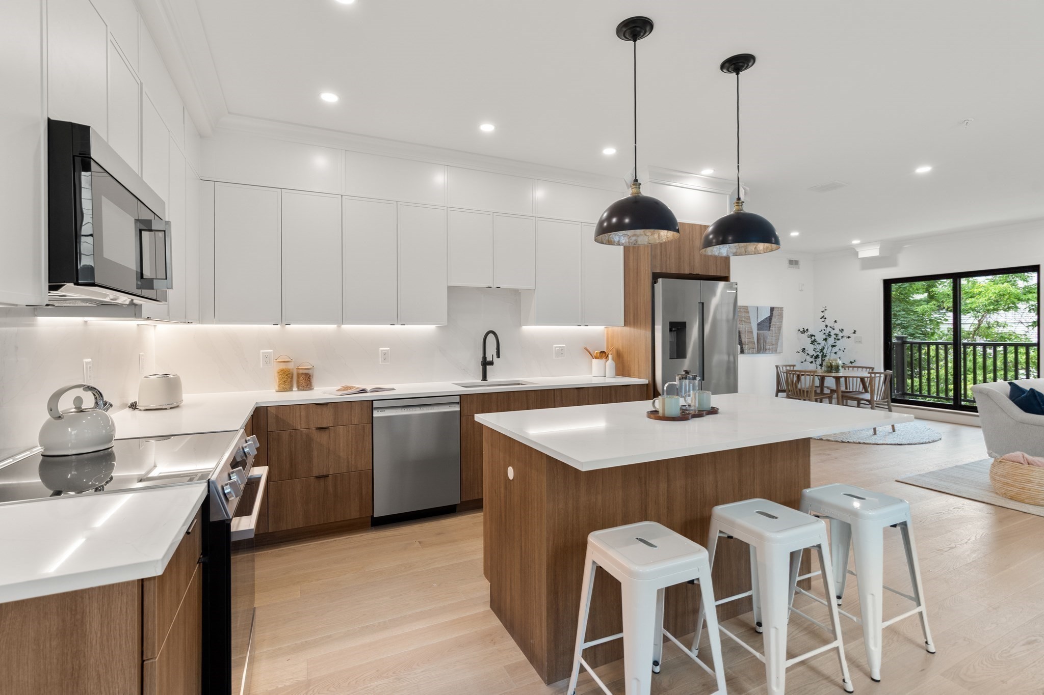 228 Washington Street # 4