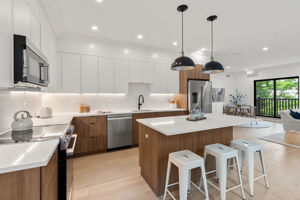 228 Washington Street # 4