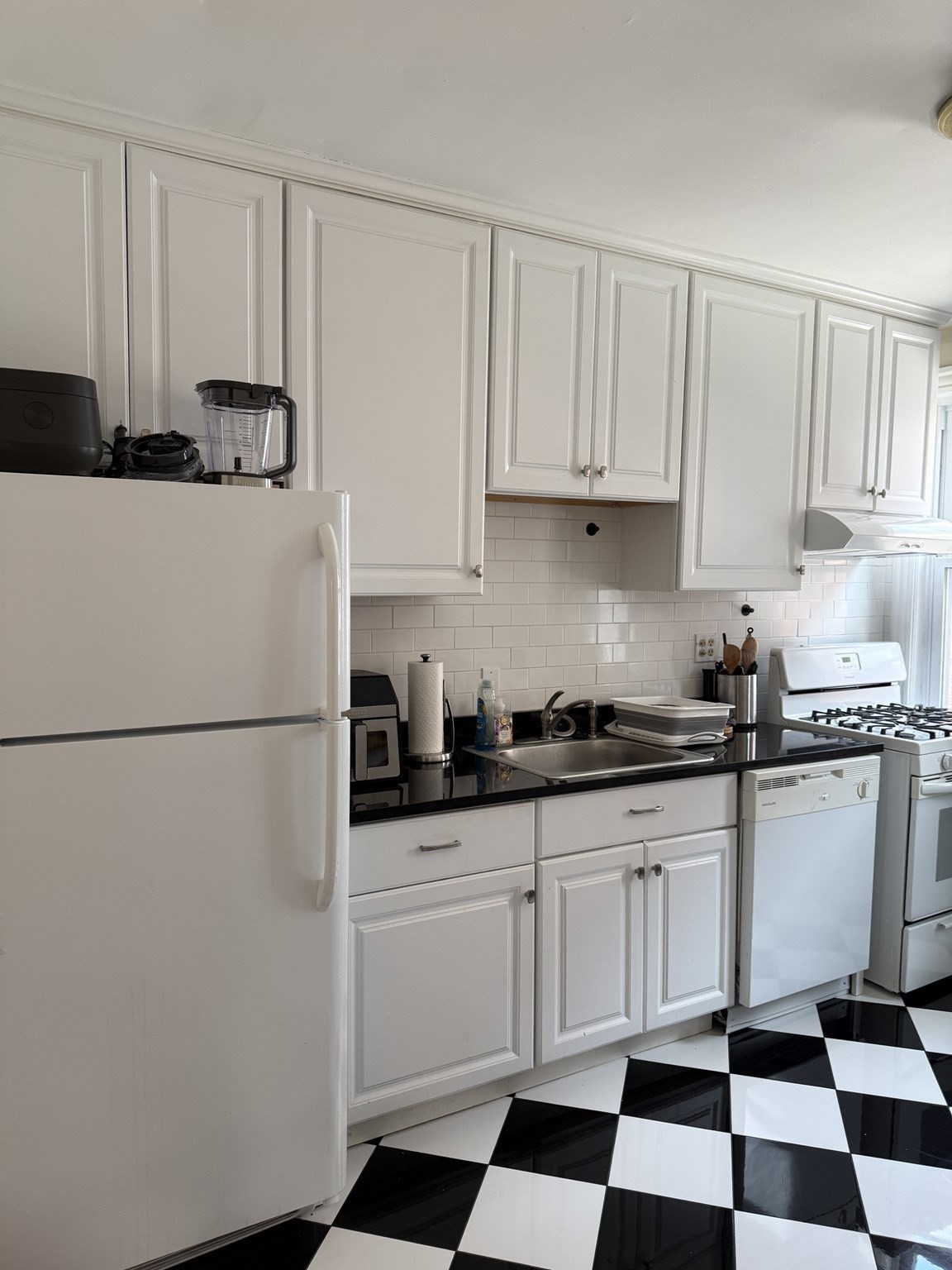 12 Follen St # 2