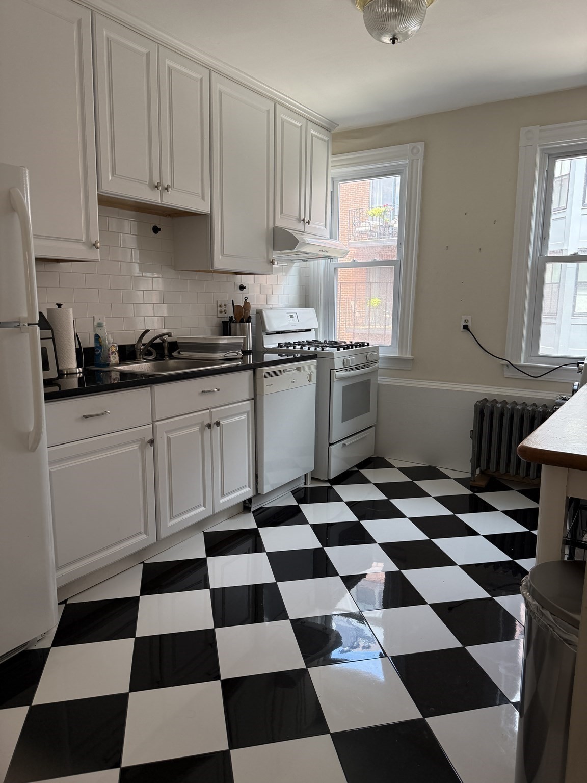 12 Follen St # 2