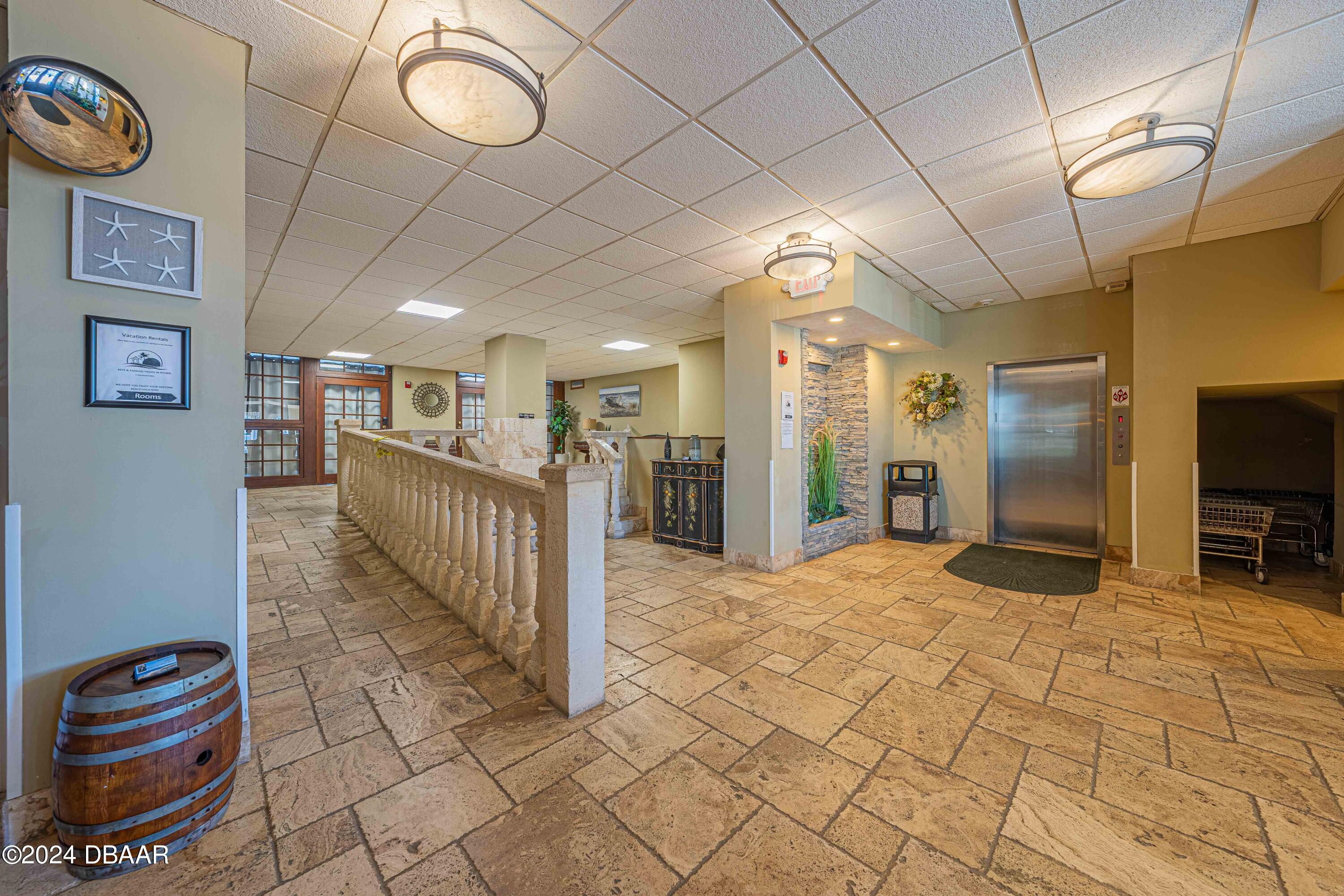 3501 S Atlantic Avenue, 305