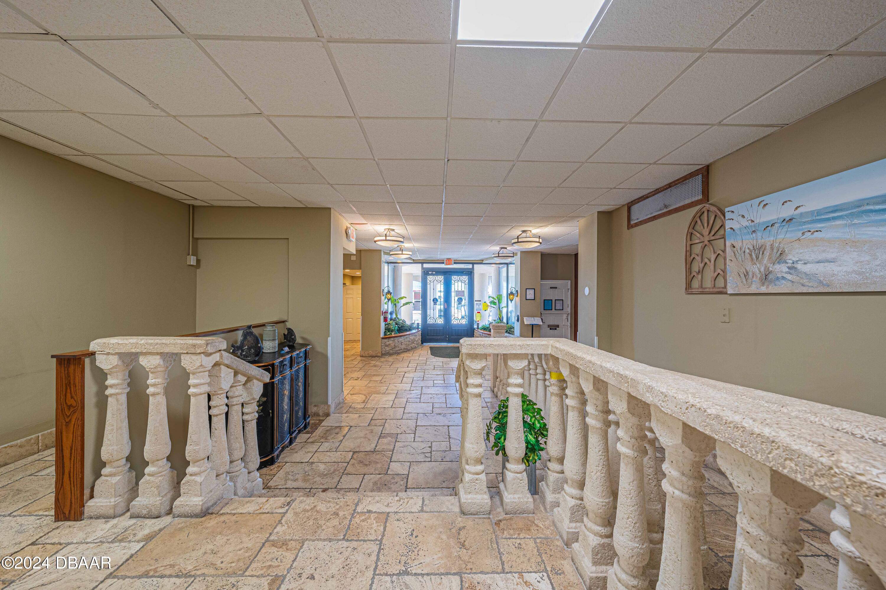 3501 S Atlantic Avenue, 305