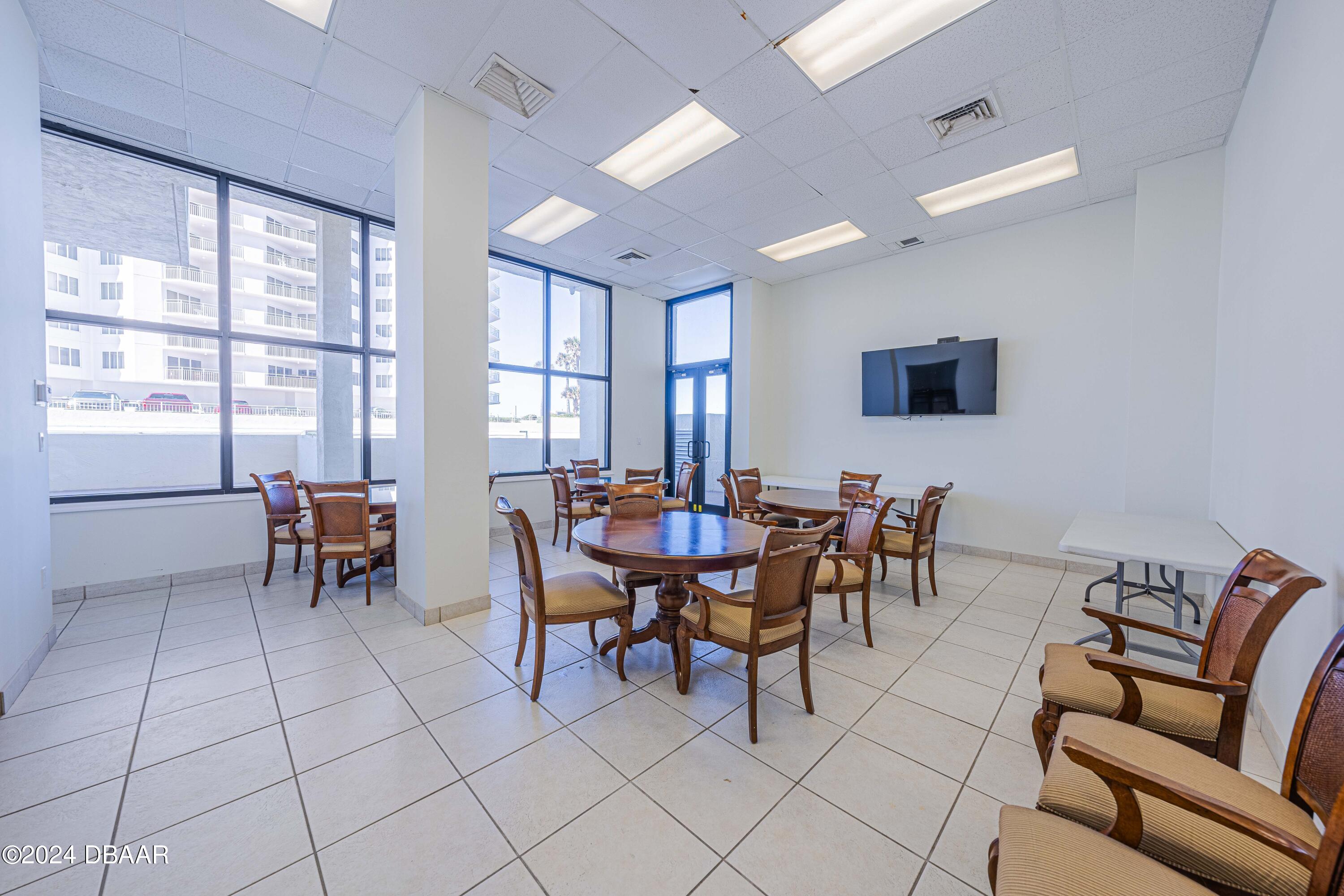2987 S Atlantic Avenue, 403