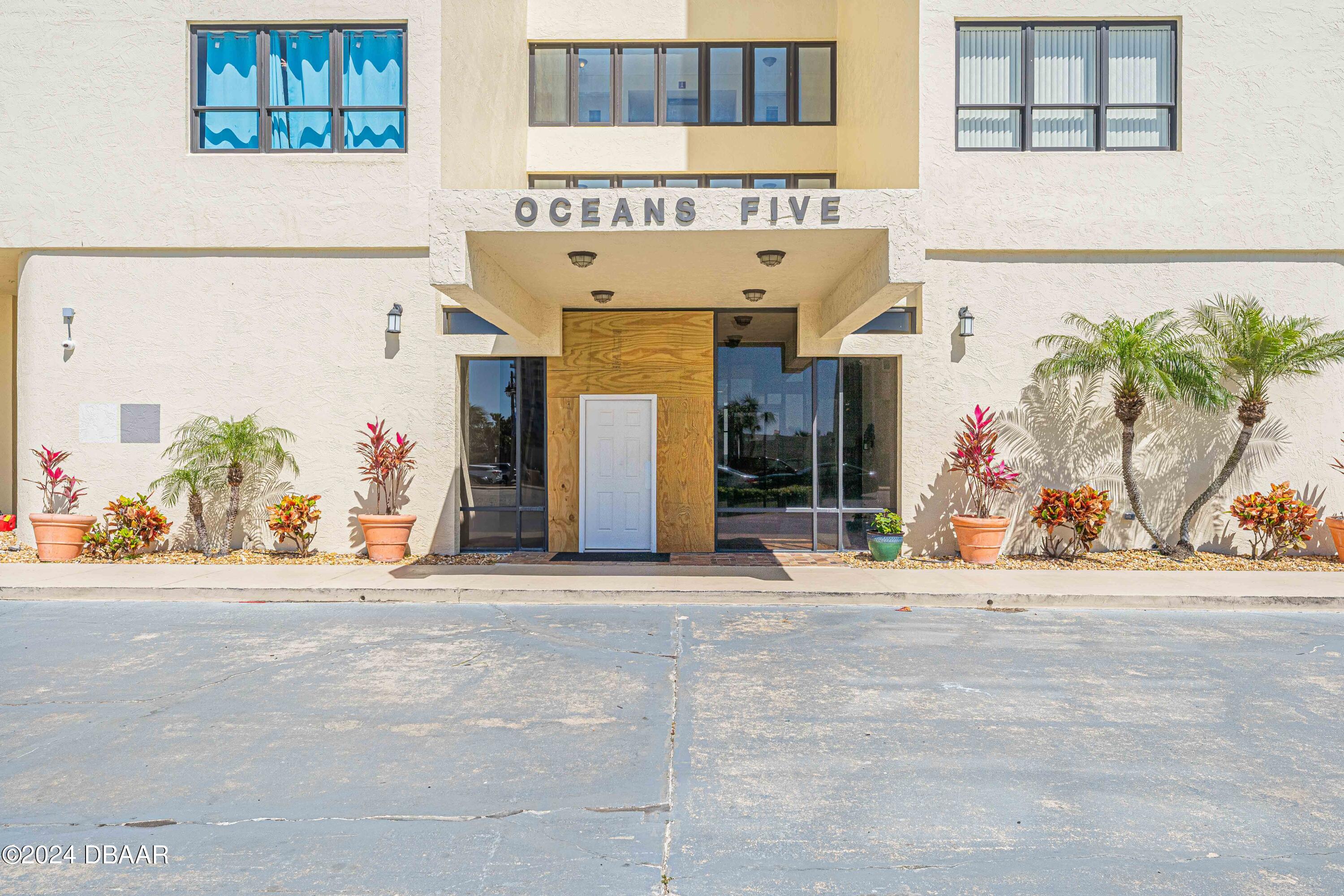 2987 S Atlantic Avenue, 403